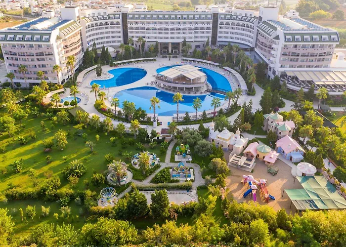 Photo de Amelia Beach Resort Hotel Kızılot